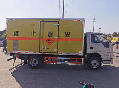 石台爆破器材运输车